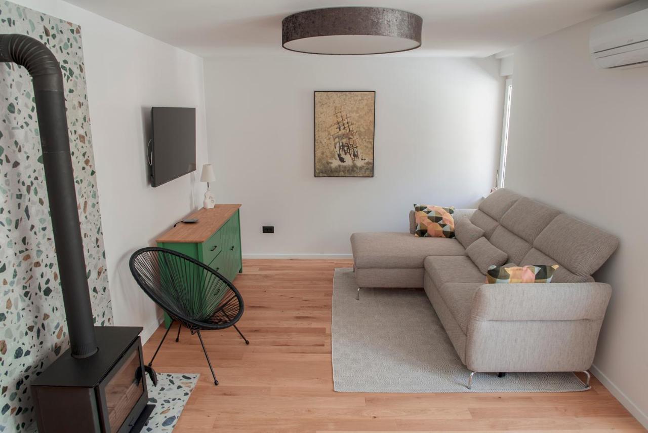 Apartment Vito 奥米什 外观 照片